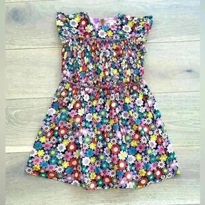 Crewcuts girls smocked  floral dress sz 6